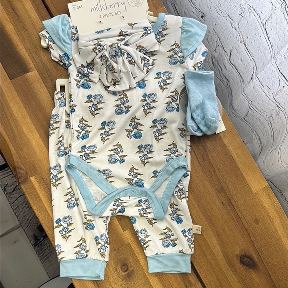 Milkberry Baby Floral Outfit Set - Picture 1 of 10